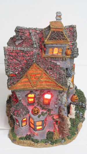 Boyds 19750 - Boo Beary Acres Haunted House<br>(Click on picture for full details)